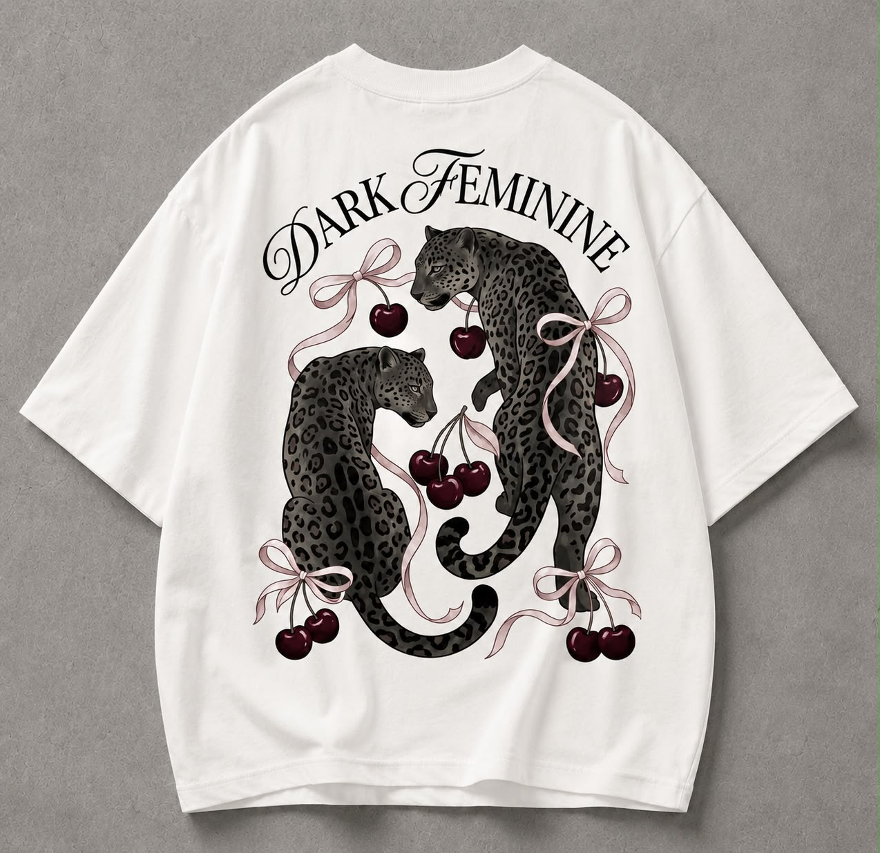 T-SHIRT DARK FEMININE