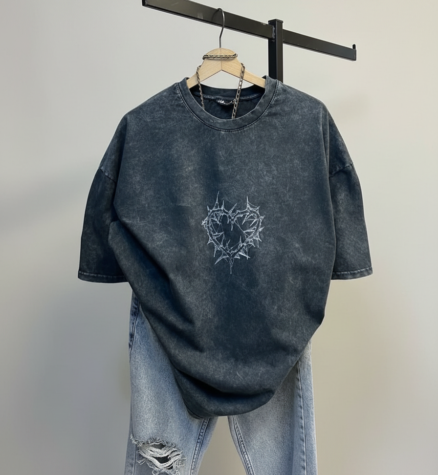 T-shirt délavé cœur