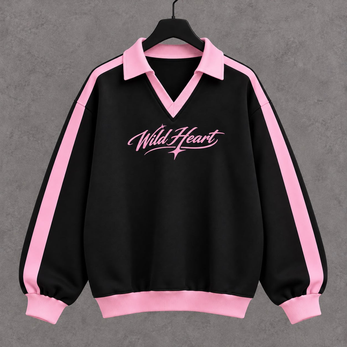 Pull noir col rose wild heart